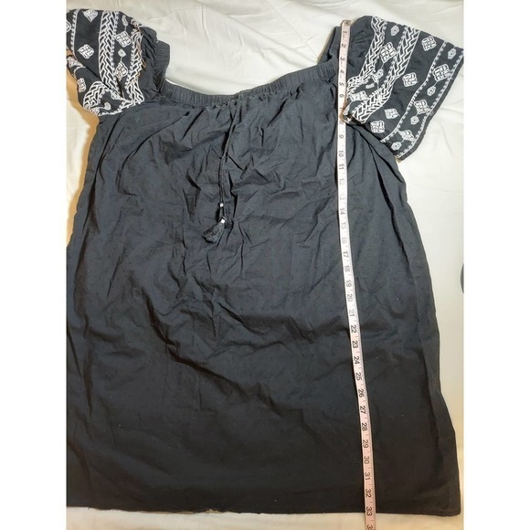 OLD Navy Black Tunic Style Blouse Embroidered Cap Sleeve, Size XL - Picture 8 of 8